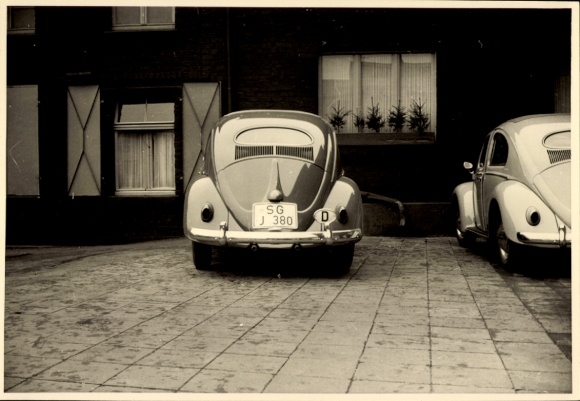 Foto Solingen im Bergischen Land, Tankstelle, VW Käfer