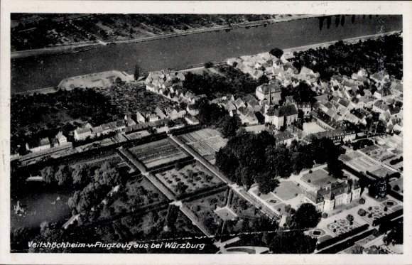 KP Veitshöchheim w Dolnej Frankonii, widok z lotu ptaka w pobliżu Würzburga, widoczna rzeka, architektura