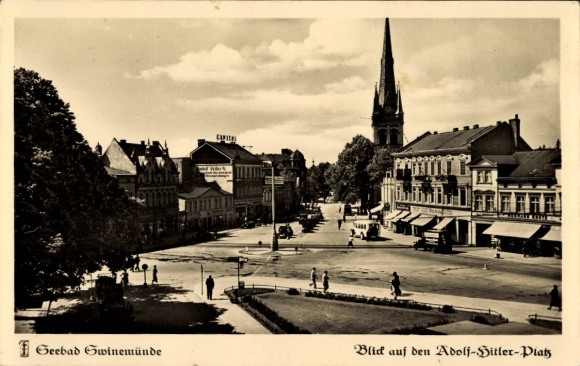 Postcard Świnoujście Swinoujscie Pomerania, view of the market, Adolf Hitler Square