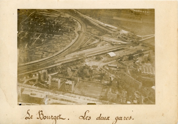 Foto Le Bourget Seine Saint Denis, Les deux gares