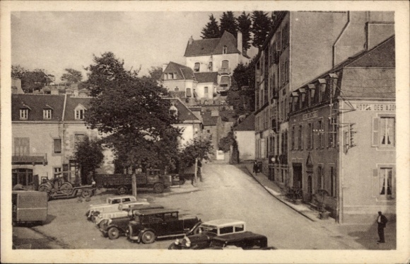 CPA Pont Aven Finistère, La Place et les Hotels
