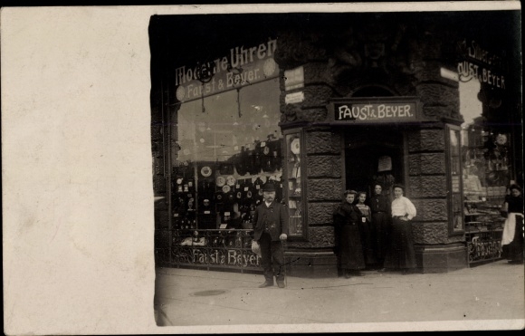foto Ak Dresden Ost Striesen?, klokkenwinkel Faust & Beyer, Fürstenplatz, Schandauer Straße
