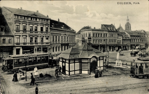 Postcard Lutherstadt Eisleben, square, tram, market, architecture