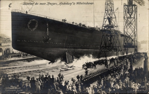 Artist Postcard Schwormstädt, Wilhelmshaven, launching of the cruiser SMS Hindenburg, Imperial Navy