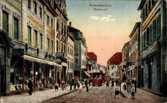 Postcard Kaiserslautern in Rhineland Palatinate, view of Marktstrasse, tram, passers-by
