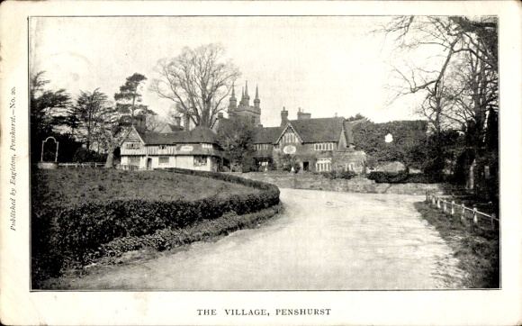 KP Penshurst, południowo-wschodnia Anglia, widok na historyczną wioskę, budynki, drzewa