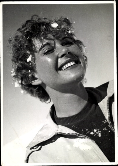 Postcard actress Josefin Kippler, portrait