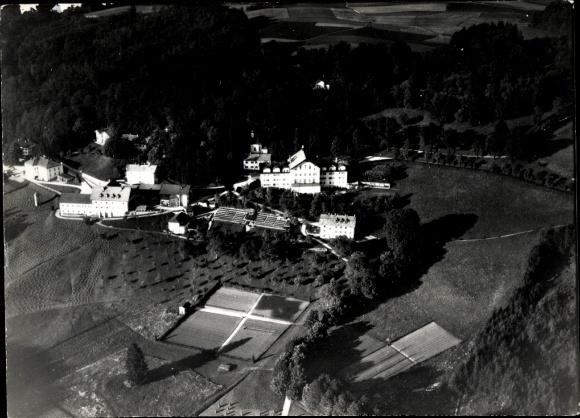 foto Adelholzen Siegsdorf Opper-Beieren, luchtfoto