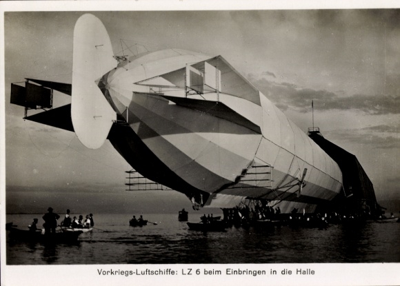 Collector's picture Zeppelin world trips Picture 17 Pre-war airships, LZ 6 being brought into the hall