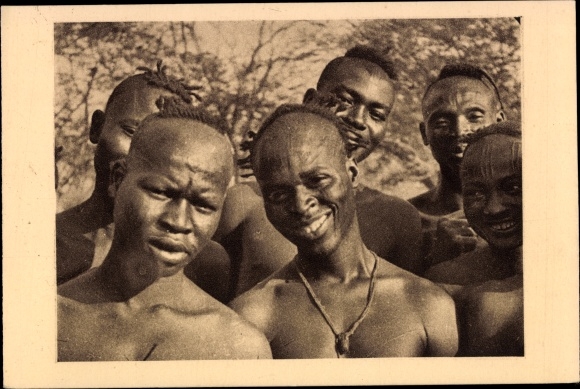Postcard Tchad Tschad, French Equatorial Africa, Types of Sara of Fort Archambault