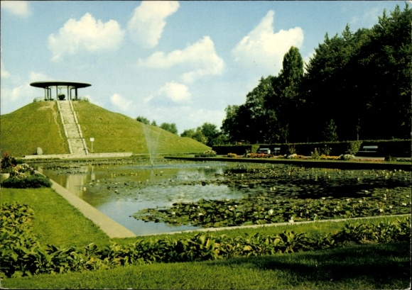 Postcard Berlin Steglitz Lichterfelde, Lilienthal Memorial, Pond