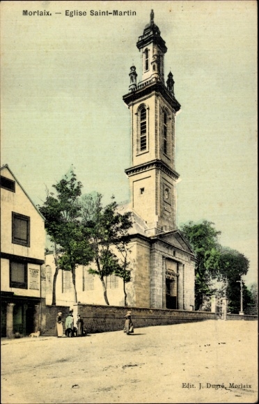 Postcard Morlaix Finistère, Eglise Saint-Martin, beautiful architecture, people on the street