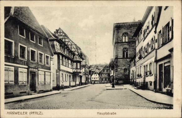 Postcard Annweiler am Trifels Pfalz, view into the main street