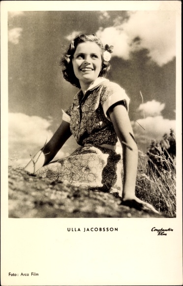 Postcard actress Ulla Jacobsson, She only danced one summer, portrait