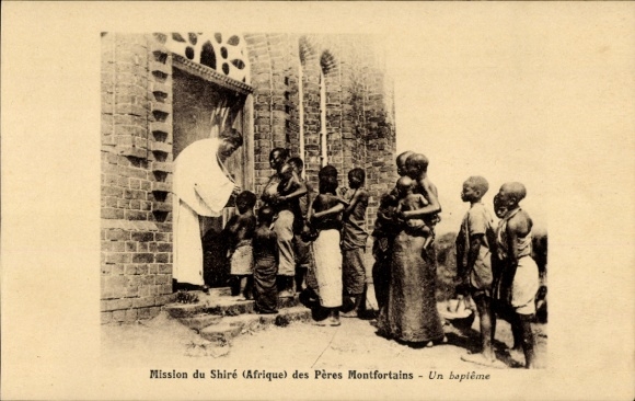 CPA Mission du Shire des Peres Montfortains, Un bapteme