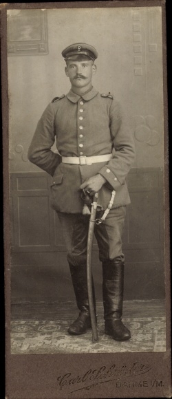 CdV Dahme in der Mark, German soldier in uniform, sword, standing portrait