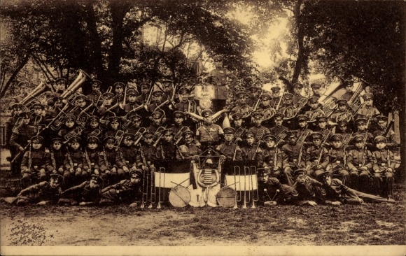 Ak Diemitz Halle an der Saale, Seifert Orchester, deutsche Soldaten