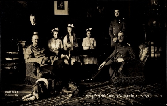 Postcard King Friedrich August III. of Saxony with his children