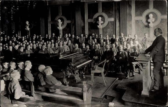 PC Dresden Striesen, Masonic Institute, reading, grand piano