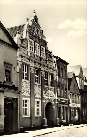 KP Luckau na Dolnych Łużycach, dom w stylu renesansowym, fasada, szczyt