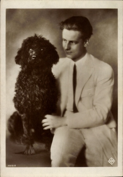 Ak Schauspieler Walter Slezak, Portrait mit Pudel