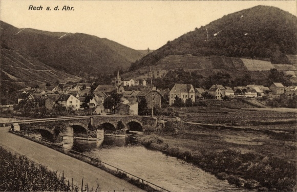 Postcard Rech an der Ahr, landscape with bridge, houses, mountains, river