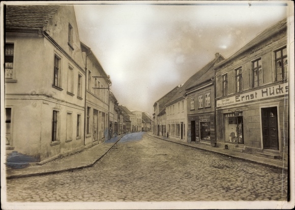 Photo Loitz in Western Pomerania, Breite Straße, Ernst Hücks shop..