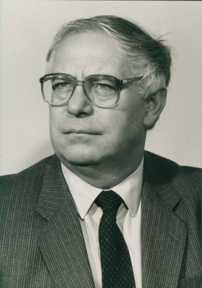 Zdjęcie dr. Ernst F. Beuler, członek zarządu ds. zapewnienia jakości, Audi Nsu Auto Union AG