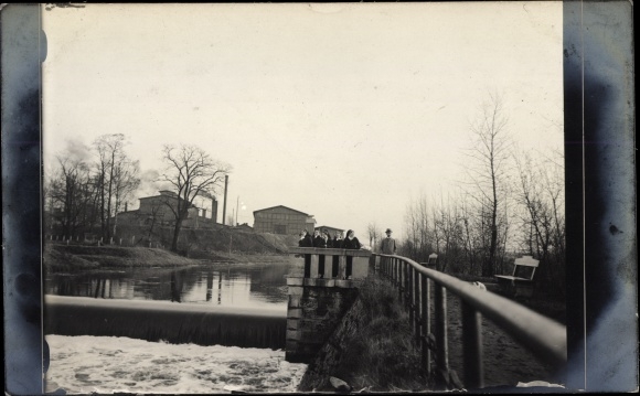 Photo Postcard Gliwice Gliwice Silesia, Netherlands. Red Cross Nurses, Walk, Klodnitz