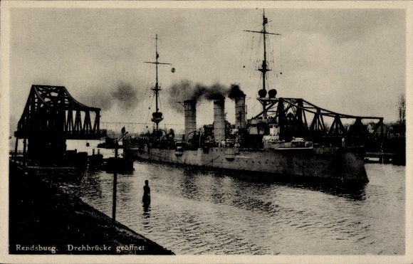 Picture German warship SMS Stuttgart, small cruiser, Rendsburg swing bridge, opened