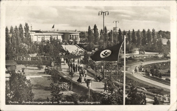Postcard Berlin Charlottenburg Westend, exhibition halls at the radio tower, terrace garden