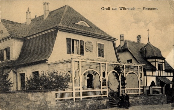 Postcard Wörrstadt Rhineland Palatinate, The tax office from the outside