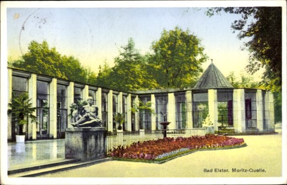 Postcard Bad Elster in Vogtland, Moritz spring, garden, statue, glass construction