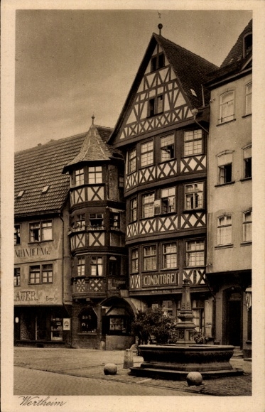Postcard Wertheim am Main, market square, Wilhelm Hahn pastry shop, fountain