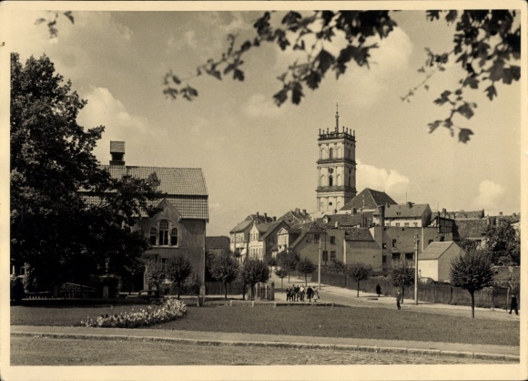 Photo Neustrelitz in Mecklenburg, city view, tower, street section