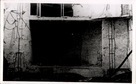 Photo Berlin Schöneberg, Theater, Nürnberger Straße, war destruction WWII, detail, rubble