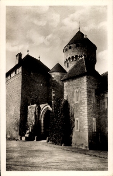 Ak Annecy Haute Savoie, Schloss Montrottier, Eingang, nahe  Schwarz-Weiß-Foto