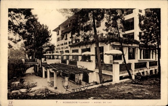 Postcard Soorts Hossegor Landes, Hotel du Lac, building with balconies, trees and garden