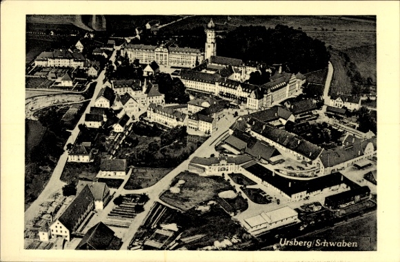 Ak Ursberg in Schwaben, Luftaufnahme von  Architektur, Landschaft, Schwaben