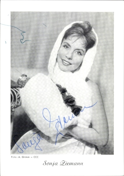 Postcard actress Sonja Ziemann, portrait, autograph