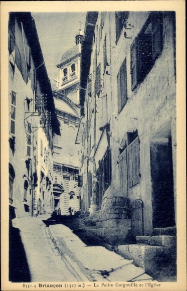 Postcard Briançon Briancon Hautes-Alpes, La Petite Gargouille, Eglise, narrow alley, old architecture