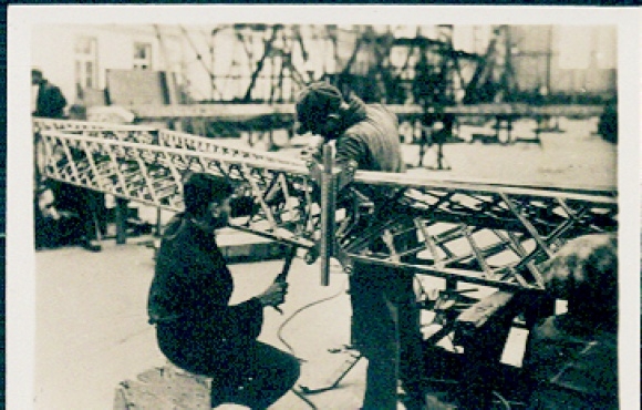 Collective picture Zeppelin world trips No. 70 LZ 127 technical, a ring corner is riveted