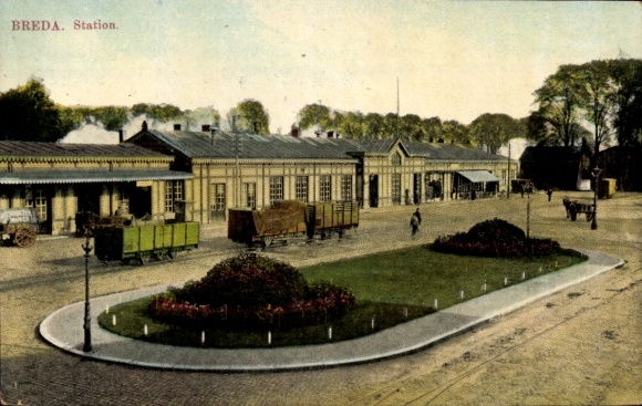 Ansichtkaart Breda Noord Brabant, spel op het station met rondel