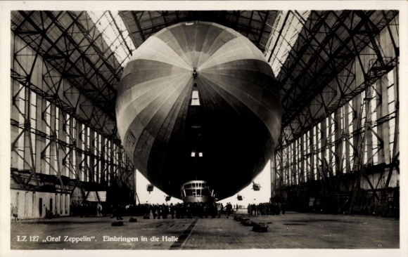 PC Friedrichshafen on Lake Constance, airship LZ 127 Graf Zeppelin, brought into the airship hall
