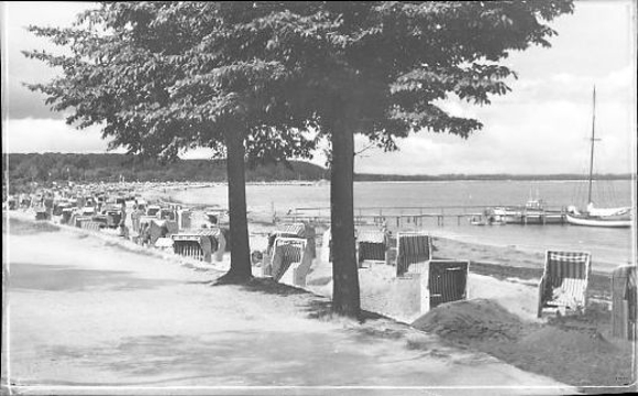 17 Negative Timmendorfer Strand, Dampfer, Strand, Promenade, Allee