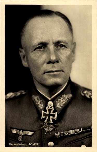 Ak Generalfeldmarschall Erwin Rommel, Ritterkreuzträger, Eichenlaub m. Schwertern u. Brillanten
