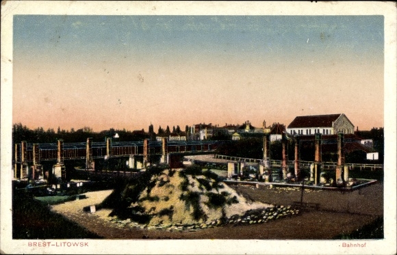 Postcard Brest Litovsk Belarus, railway station