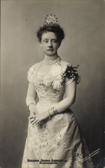 Postcard Duchess Johann Albrecht of Mecklenburg-Schwerin, Elisabeth of Saxe-Weimar-Eisenach