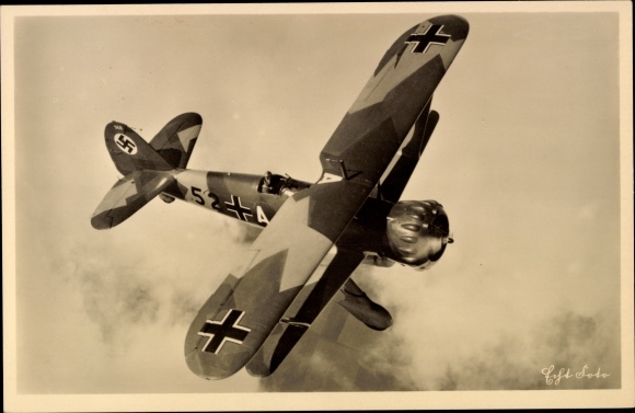 Postcard Deutsche Luftwaffe, dive bomber Henschel Hs 123