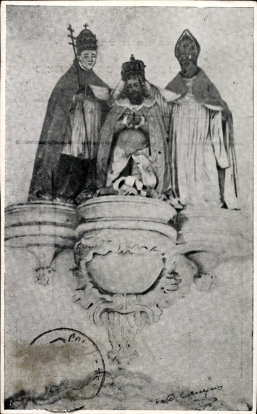 KP Alcobaça Portugal, trzy postacie, korona, płaszcz, klasztor D. Afonso Henriques